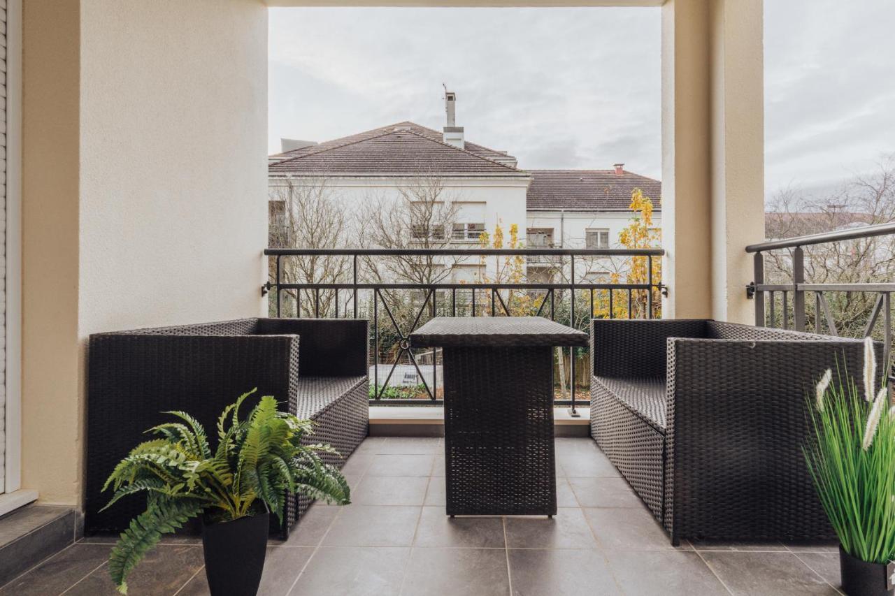 ביוסי-סיינט-ג'ורג' Luxueux Appartement Proche Disneyland מראה חיצוני תמונה